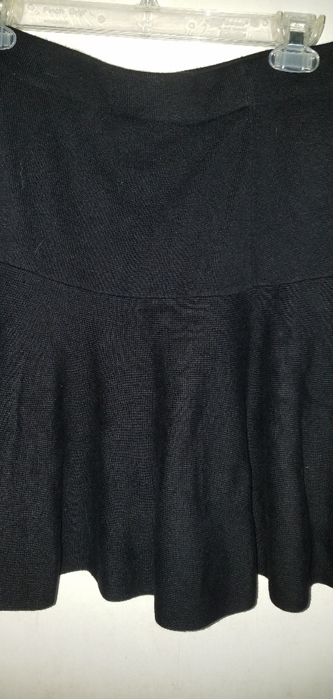 Skirt - Picture 2 of 4